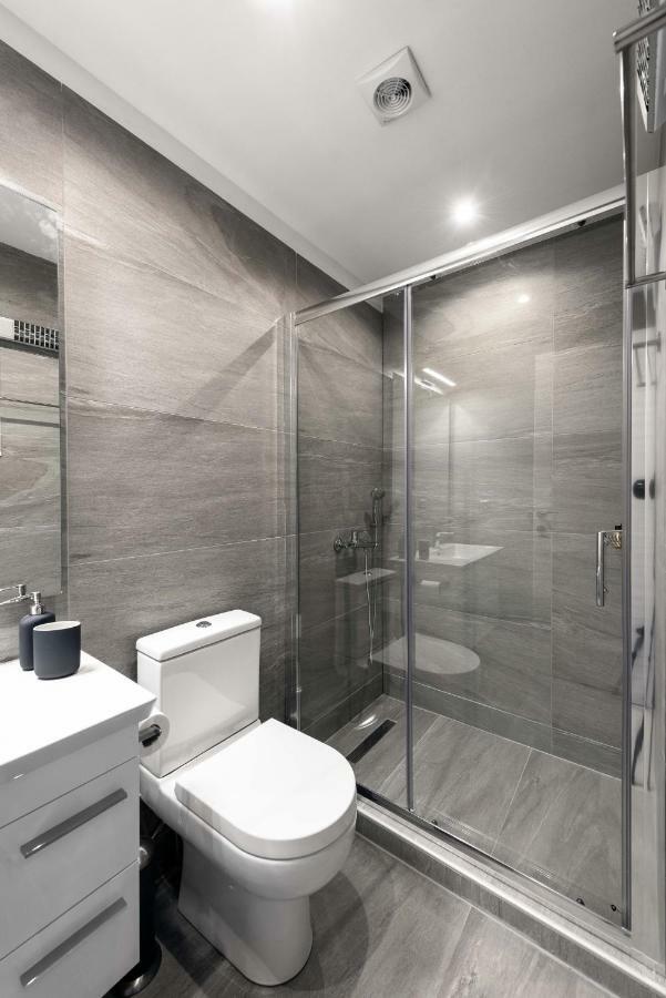 M&F Luxury Suites Est. 2019 / F Suite Thessaloníki Eksteriør billede