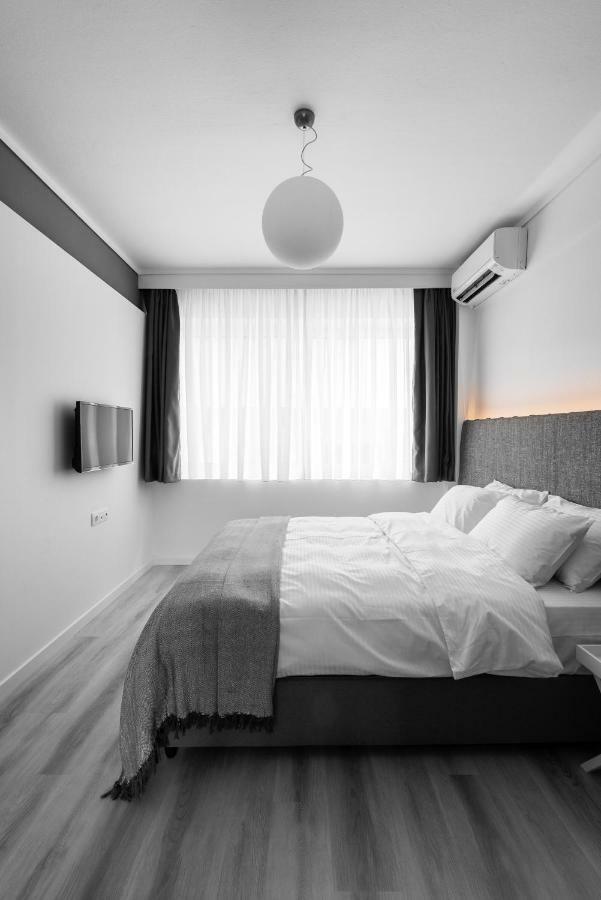 M&F Luxury Suites Est. 2019 / F Suite Thessaloníki Eksteriør billede